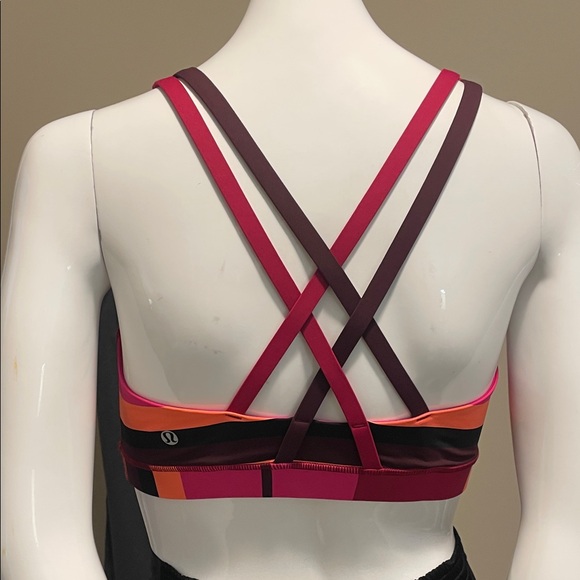 Lululemon Athletica Pink and Orange Striped Energy Sports Bra 8 NWOT - Picture 3 of 7